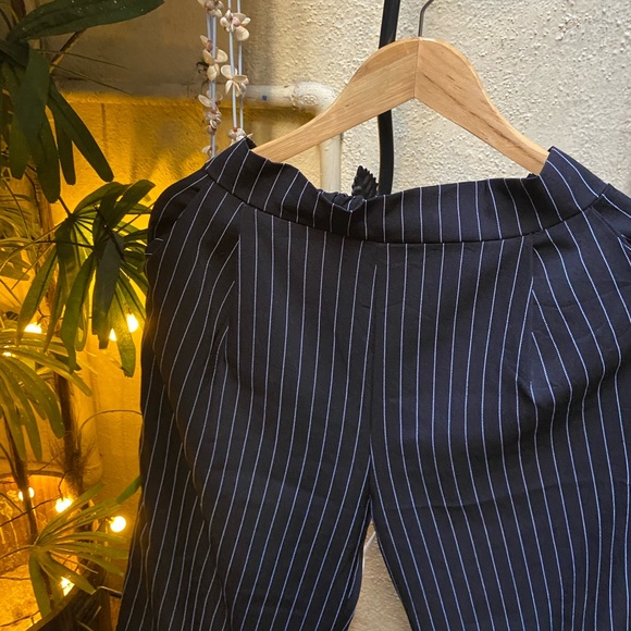 6️⃣5️⃣0️⃣ Strip Wide Leg Trousers. Size - M - Picture 14 of 17